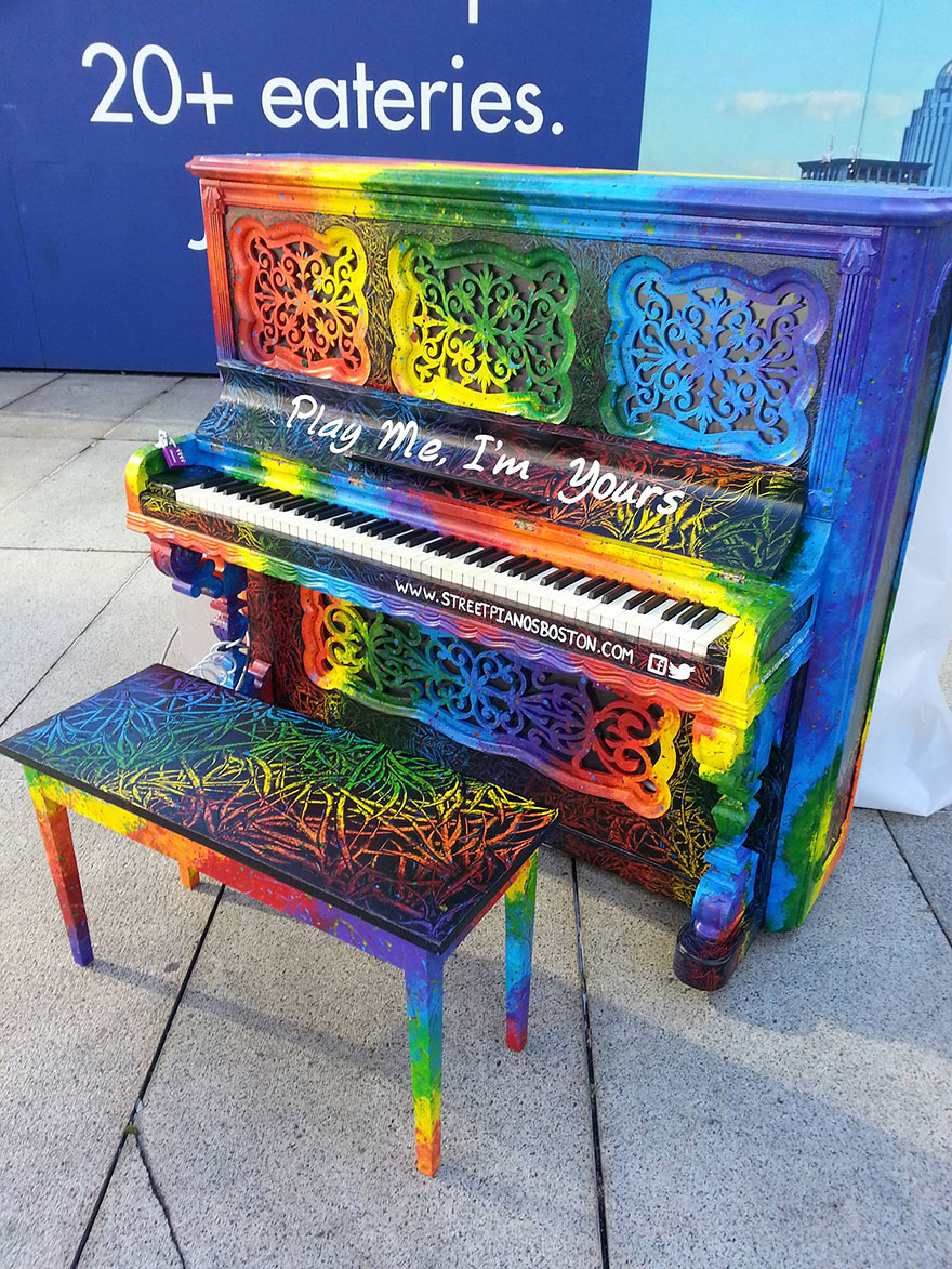 pianos pintados en plena calle 4