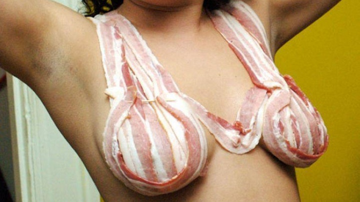 sujetador de bacon