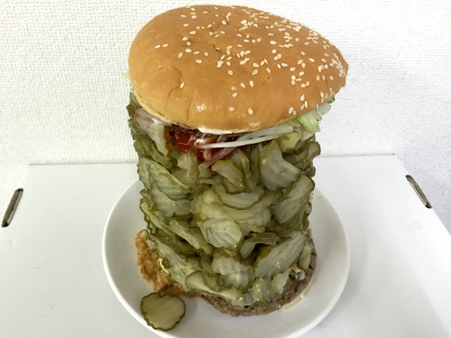 hamburguesa con 718 pepinillos 4