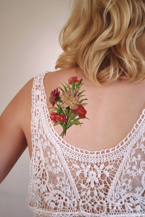tatuajes flores dibujadas 2