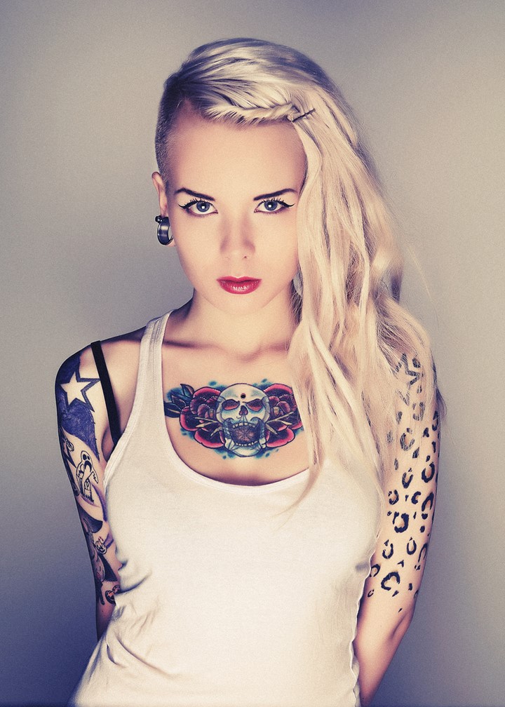 mujeres tatuadas 11