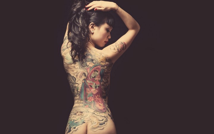 mujeres tatuadas 14