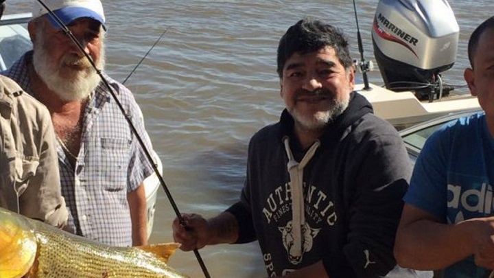Maradona-pescando