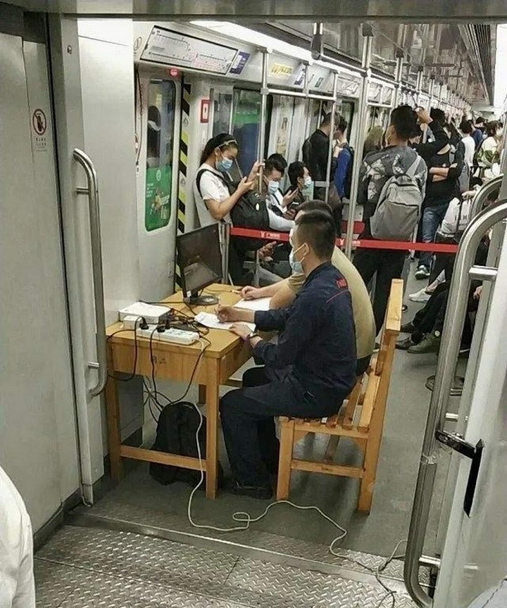 trabajando-en-el-metro