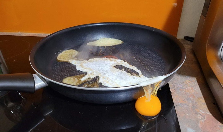 huevo-frito-desastroso